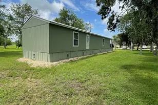 908 N Colorado St, Edna, TX 77957 - Photo 29
