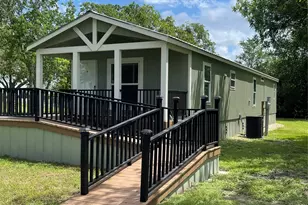 908 N Colorado St, Edna, TX 77957 - Photo 1