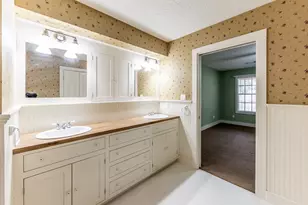 18 Allbritton Rd, Huntsville, TX 77320 - Photo 13