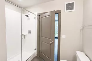 1111 N Durham Dr, Houston, TX 77008 - Photo 5