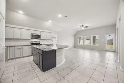 4731 Crest Hill Dr, Manvel, TX 77578 - Photo 5