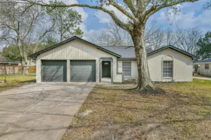 1913 Grace St, Alvin, TX 77511 - Photo 1