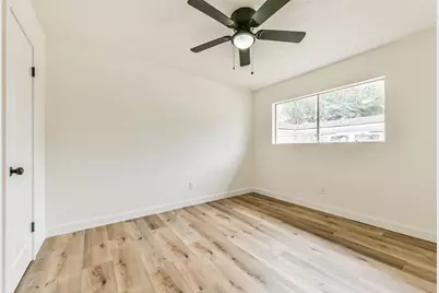 1913 Grace Street, Alvin, TX 77511 - Photo 17