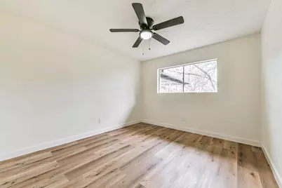 1913 Grace Street, Alvin, TX 77511 - Photo 15