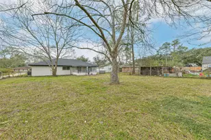 1913 Grace St, Alvin, TX 77511 - Photo 23