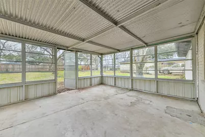 1913 Grace Street, Alvin, TX 77511 - Photo 21