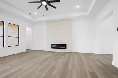 3219 King Street, Houston, TX 77026 - Photo 9