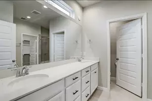 9826 Magnolia Village Ln, Houston, TX 77080 - Photo 9