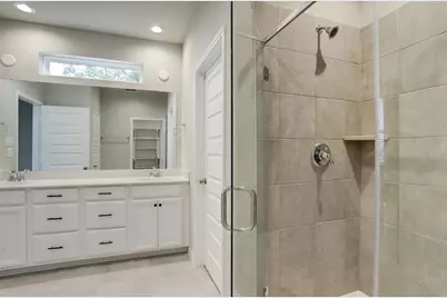 9826 Magnolia Village Lane, Houston, TX 77080 - Photo 11