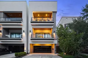 207 Birdsall St, Houston, TX 77007 - Photo 1