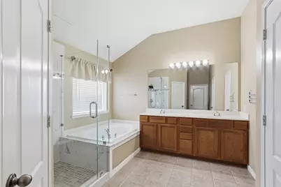 619 Castle Cove Lane, League City, TX 77573 - Photo 17