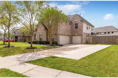 2207 Bayou Cove Lane, League City, TX 77573 - Photo 3