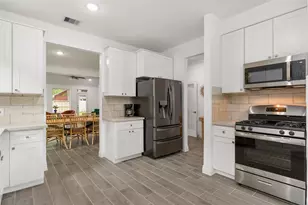 16011 Country Bend Rd, Houston, TX 77095 - Photo 13