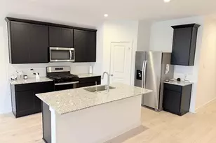 5111 Hunters Trl, Fresno, TX 77545 - Photo 3