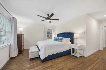 10322 Shadow Wood Drive, Houston, TX 77043 - Photo 19