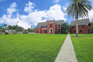 18039 Starboard Dr, Houston, TX 77058 - Photo 27