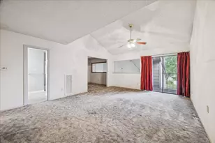 18039 Starboard Dr, Houston, TX 77058 - Photo 15