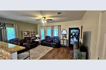 201 Smith Street, Columbus, TX 78934 - Photo 3