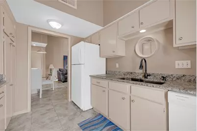 9809 Richmond Avenue #E8, Houston, TX 77042 - Photo 9