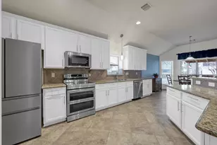 3322 Hemingway Dr, Montgomery, TX 77356 - Photo 13