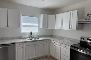 815 17th Ave N, Texas City, TX 77590 - Photo 3