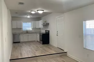 815 17th Ave N, Texas City, TX 77590 - Photo 7