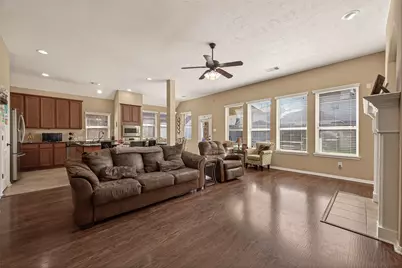 2203 Summit Pass Lane, League City, TX 77573 - Photo 11