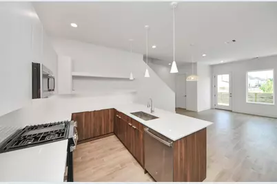 13104 Moncloa Drive, Houston, TX 77047 - Photo 3