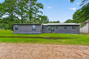 13 Pine Needle Ln, New Waverly, TX 77358 - Photo 1