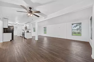 13 Pine Needle Ln, New Waverly, TX 77358 - Photo 11
