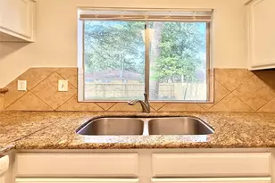 6 Maywind Ct, The Woodlands, TX 77381 - Photo 17