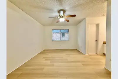 6 Maywind Court, The Woodlands, TX 77381 - Photo 23