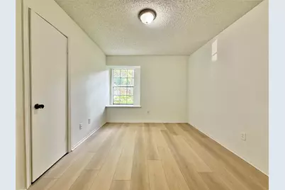6 Maywind Court, The Woodlands, TX 77381 - Photo 31