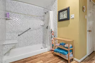 1310 E James St, Baytown, TX 77520 - Photo 17