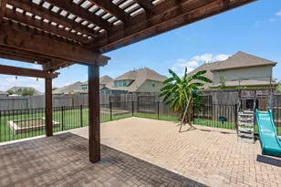5718 Oakhurst Trail, Pasadena, TX 77505 - Photo 39
