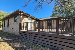 92 Summer Pl, Huntsville, TX 77340 - Photo 3