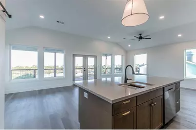 13030 John Reynolds, Galveston, TX 77554 - Photo 11