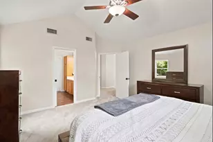247 Sandpebble Dr, The Woodlands, TX 77381 - Photo 27
