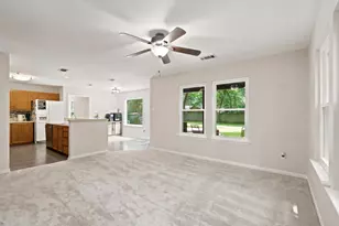 247 Sandpebble Dr, The Woodlands, TX 77381 - Photo 15