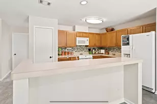 247 Sandpebble Dr, The Woodlands, TX 77381 - Photo 17