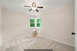247 Sandpebble Dr, The Woodlands, TX 77381 - Photo 29