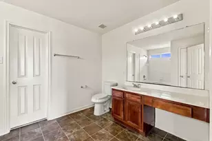 4222 Wayside Stream Ln, Houston, TX 77048 - Photo 9