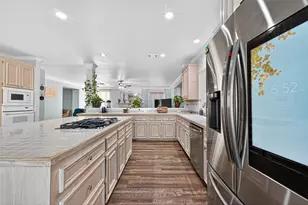 4206 Clearwater Ct, Sugar Land, TX 77459 - Photo 19