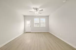 13137 Leisure Cove Dr, Texas City, TX 77568 - Photo 9