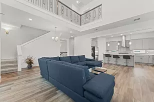 1430 W 34th 1/2 St, Houston, TX 77018 - Photo 13