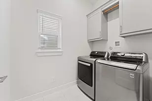 1430 W 34th 1/2 St, Houston, TX 77018 - Photo 25