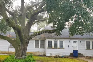 19 12th Ave N, Texas City, TX 77590 - Photo 1