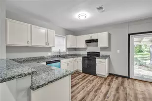 2642 Cedar Dr, La Marque, TX 77568 - Photo 11