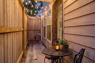 1720 Bailey St, Houston, TX 77019 - Photo 13