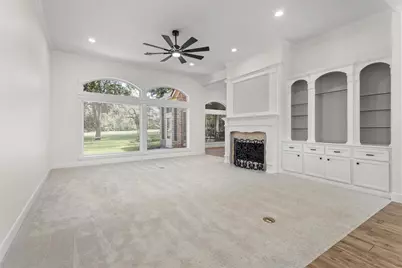 13 Royal Dalton Circle, Conroe, TX 77304 - Photo 3
